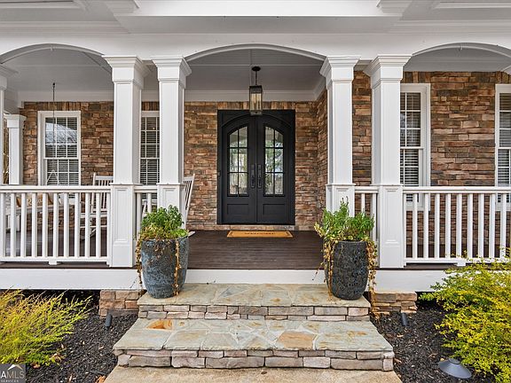 5th image of 161 Oakwind Point