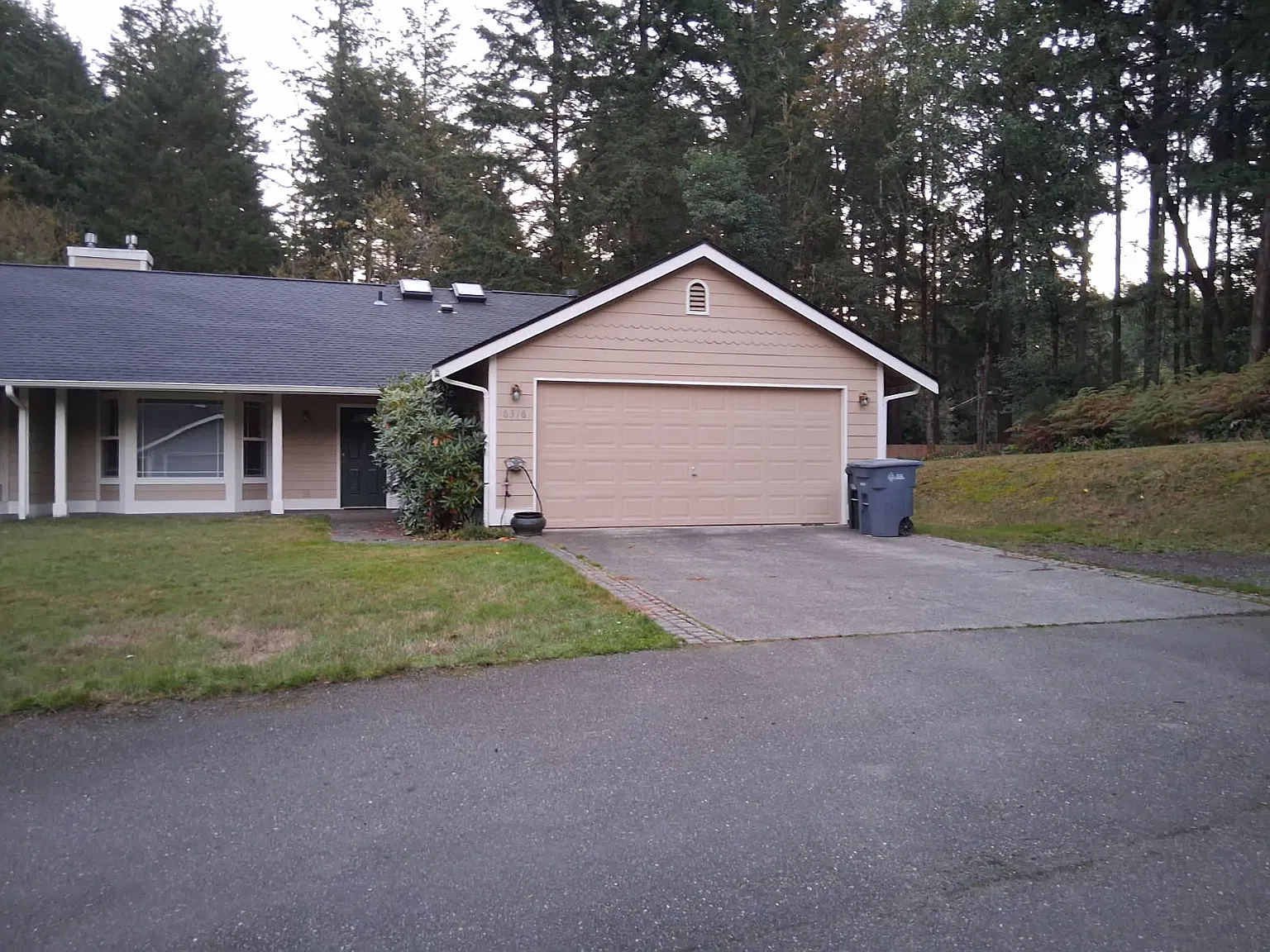 3 bed, 1200 sqft, $2,550 — Photo 4