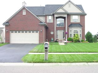 2076 Marie Dr, Lake Orion, MI 48360