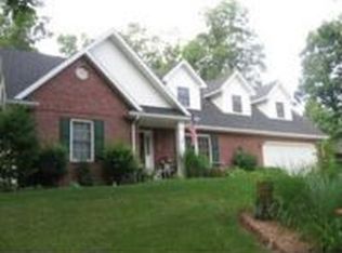 46 E Mistletoe Dr, Santa Claus, IN 47579