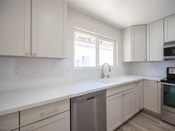 2323 El Cerrito Cir, Las Vegas, NV 89108