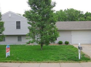 1511 S Newcastle Rd, Grand Island, NE 68801