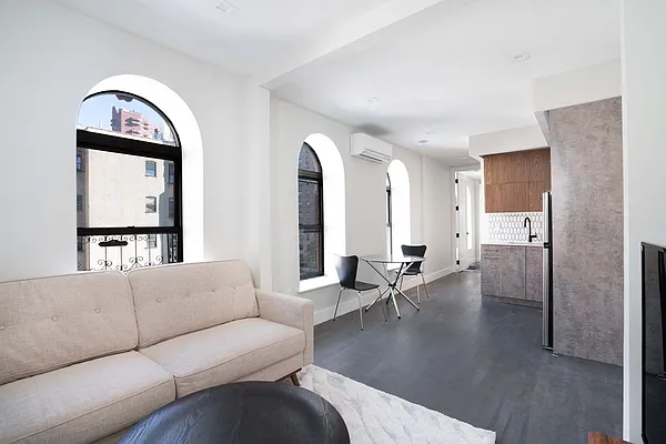 Rented by Avenues Real Estate | media 3