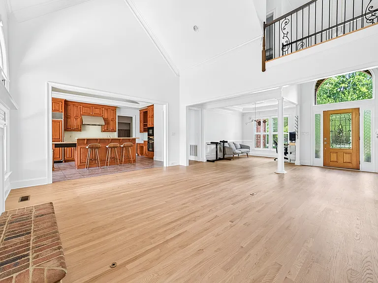 18716 Hammock Ln — Photo 19