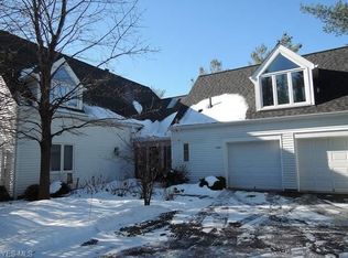 282 Tinkers Trl, Aurora, OH 44202