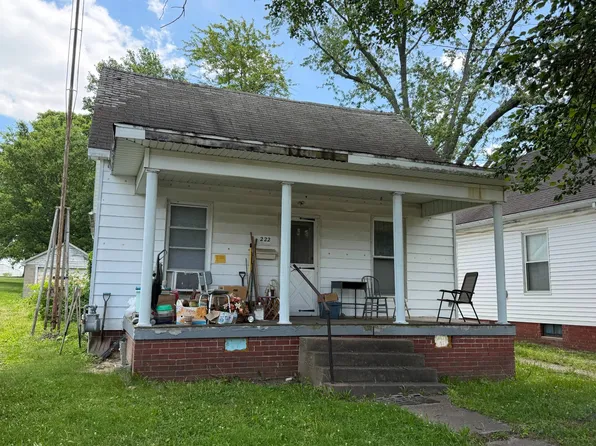 222 S 5th St, Albion, IL 62806