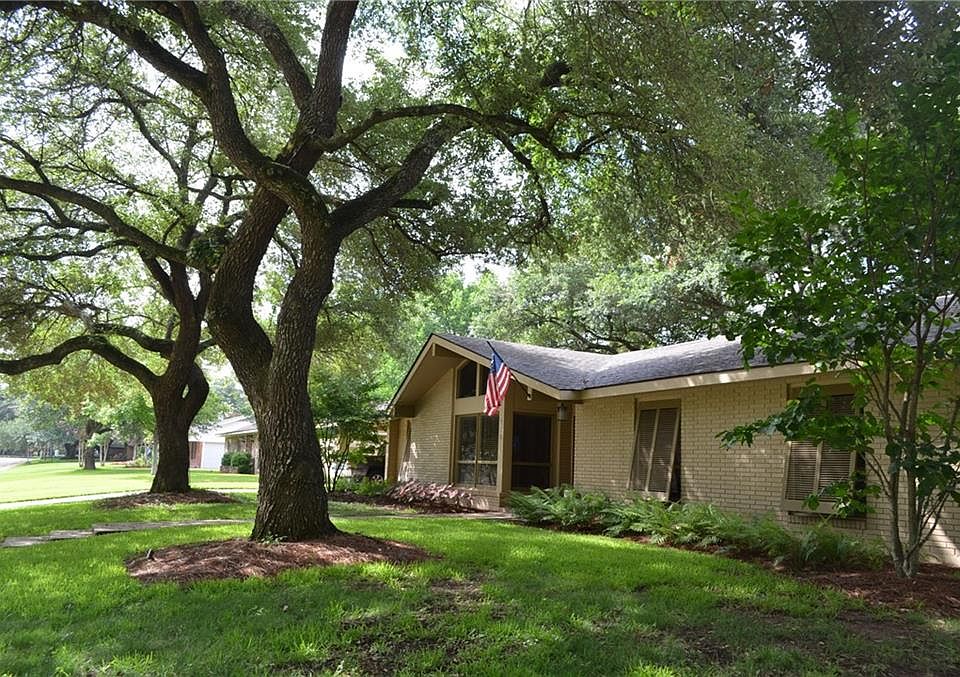1st image of 728 Welwyn Way