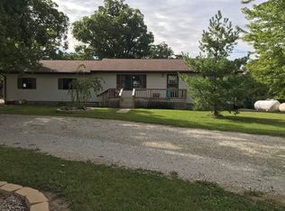 608 County Road 1000 N, Neoga, IL 62447