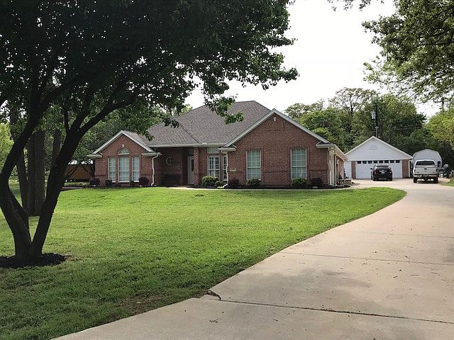 1st image of 1480 Woodlawn Ct