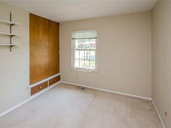 5th image of 2720 Constellation Dr