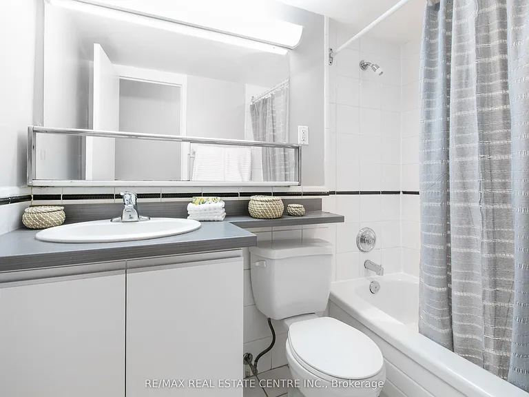 150 Graydon Hall Dr #2207 — Photo 18