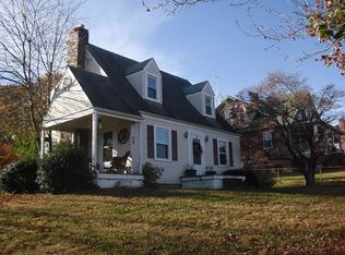 706 Chatham Hill Rd, Marion, VA 24354