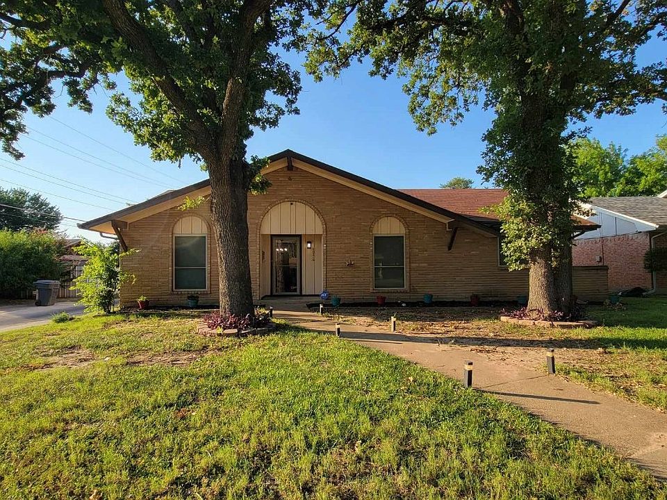 1st image of 10315 Checota Dr