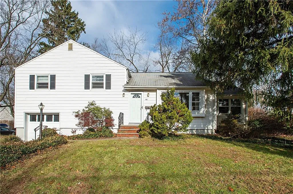 199 Norris Ave photo 1