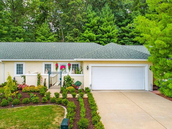 3rd image of 5711 W Woodbriar Ln