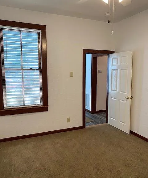 3914 Bernardo De Galvez Ave — Photo 9