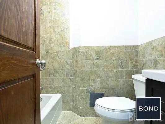 Rented by Bond New York | media 6