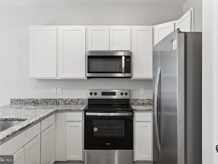 183 Caterpillar Dr — Photo 11