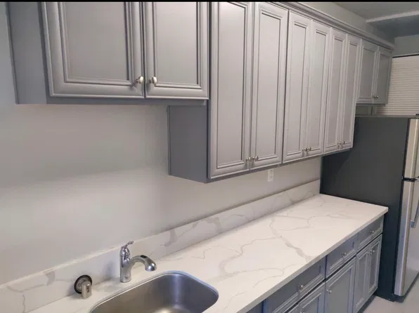 2400 F St, Sacramento, CA 95816