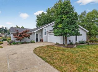 37 Normandy Dr, Lake Saint Louis, MO 63367