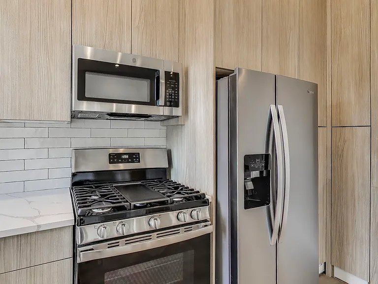 2023 N Drake Ave #2S — Photo 6