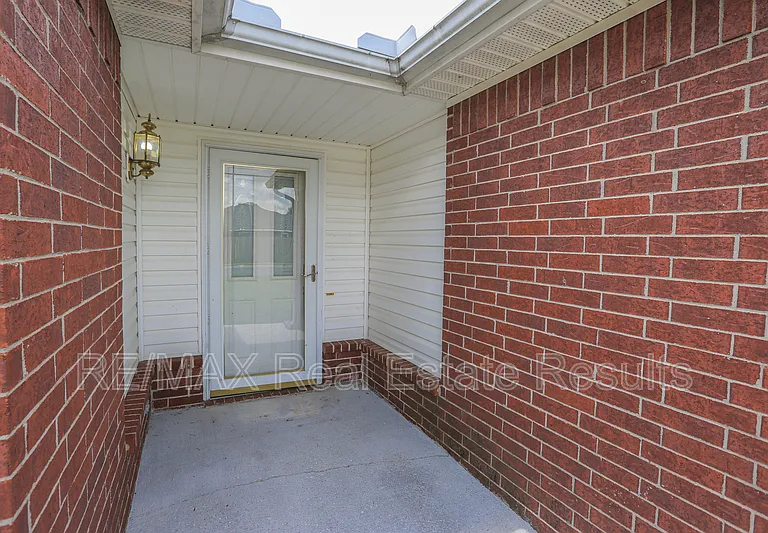 621 Bliss Cir — Photo 6