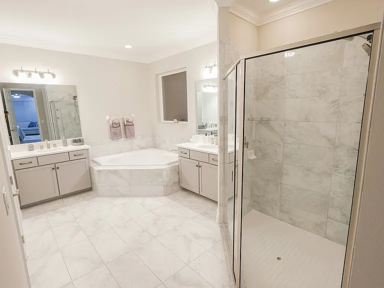 9841 Cabernet Ave — Photo 10