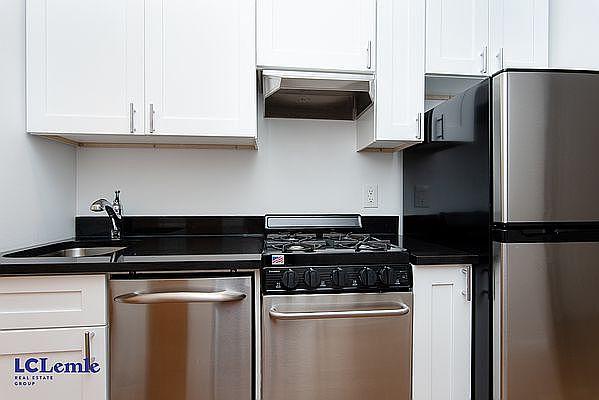 1st image of 305 E 78th St APT 4RE