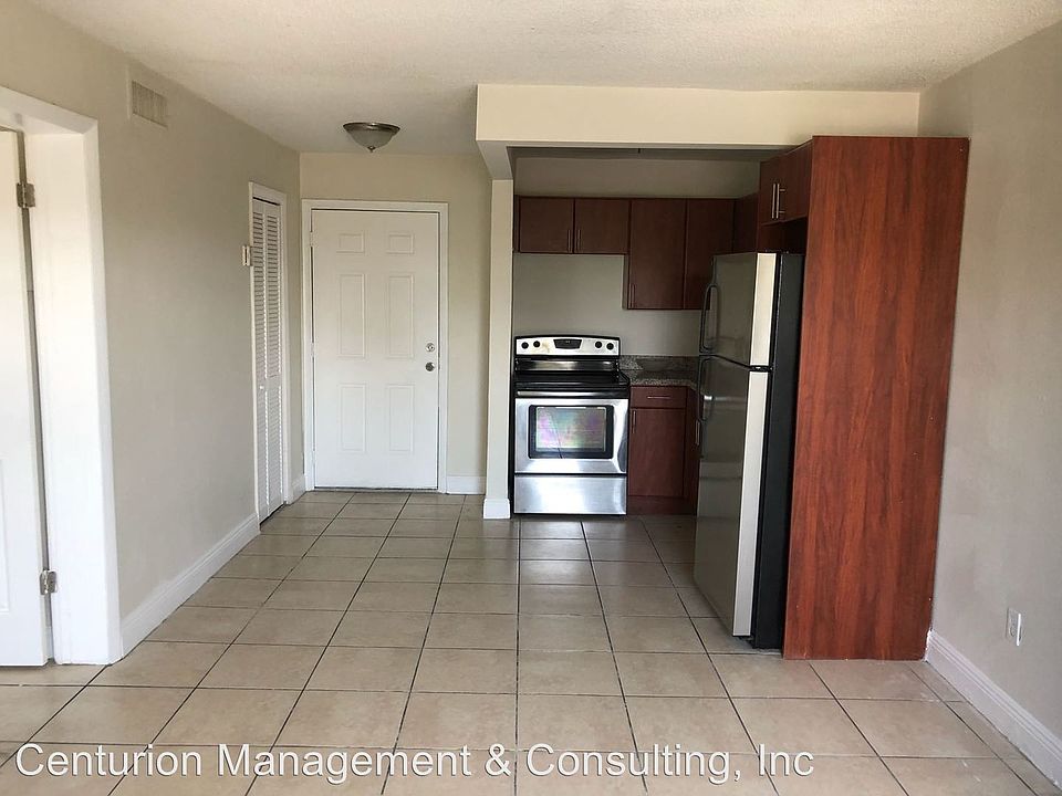1st image of 790 NE 128th St APT 204
