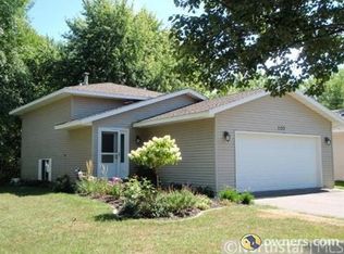 1133 77th St W, Victoria, MN 55386