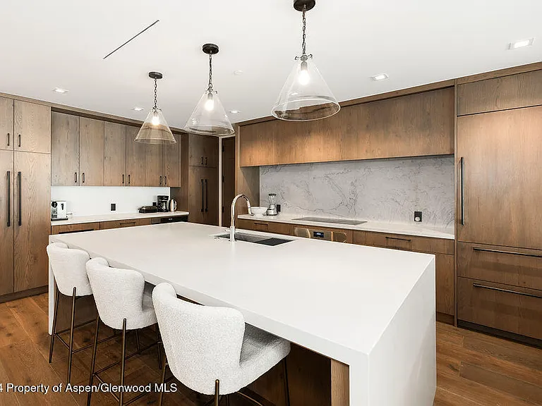 180 Wood Rd #302 — Photo 13
