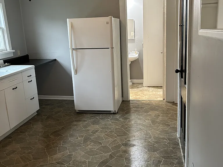 8-10 Clark St #8 — Photo 5