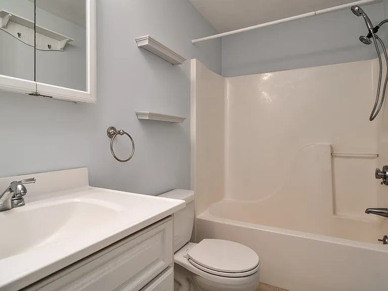 30 Morse St #30 — Photo 12
