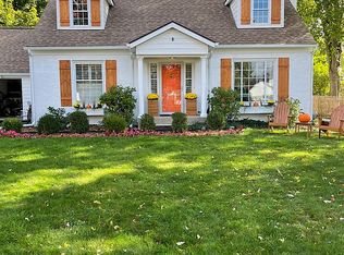 12 Bel Air Dr NE, Grand Rapids, MI 49503