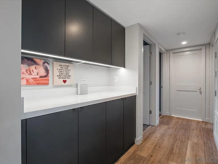 3075 Briand Ave — Photo 24