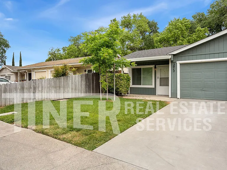 5012 Sunshine Ln — Photo 1