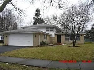 10642 S Terry Dr photo 1