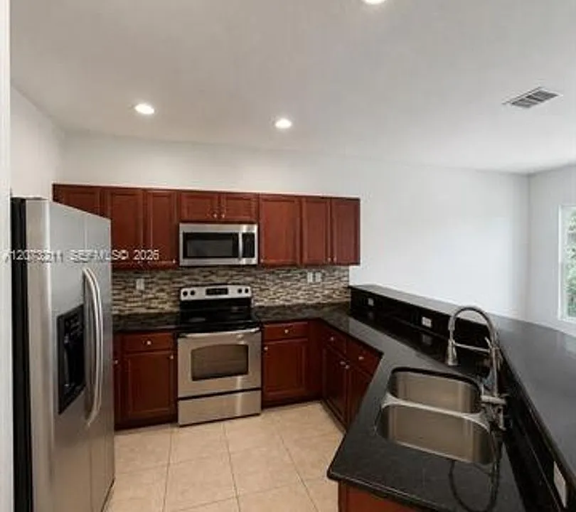 14701 SW 22nd Ter #Townhouse 14701
