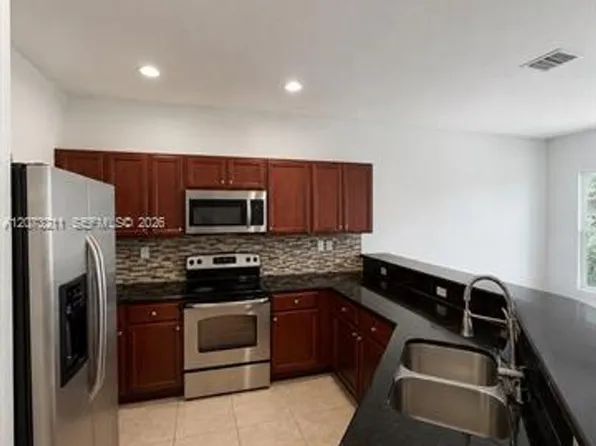 14701 SW 22nd Ter #Townhouse 14701, Miami, FL 33193