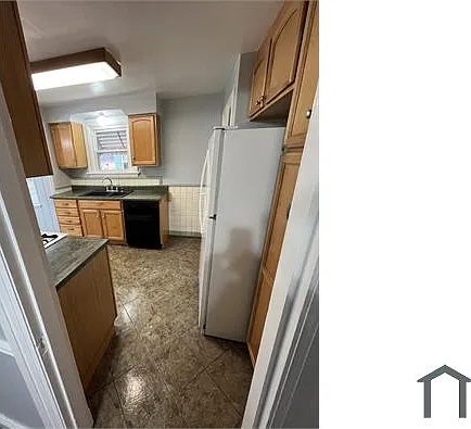 34 Patricia Ave — Photo 9