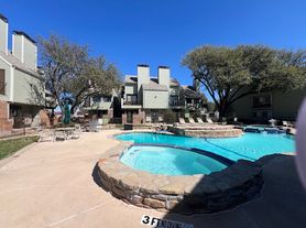 3125 Sondra Dr
