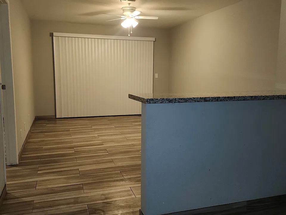 66880 Pierson Blvd #6