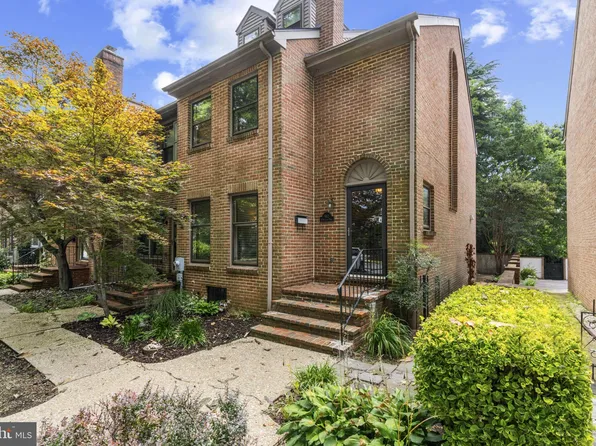 912 N Bancroft Pkwy, Wilmington, DE 19805