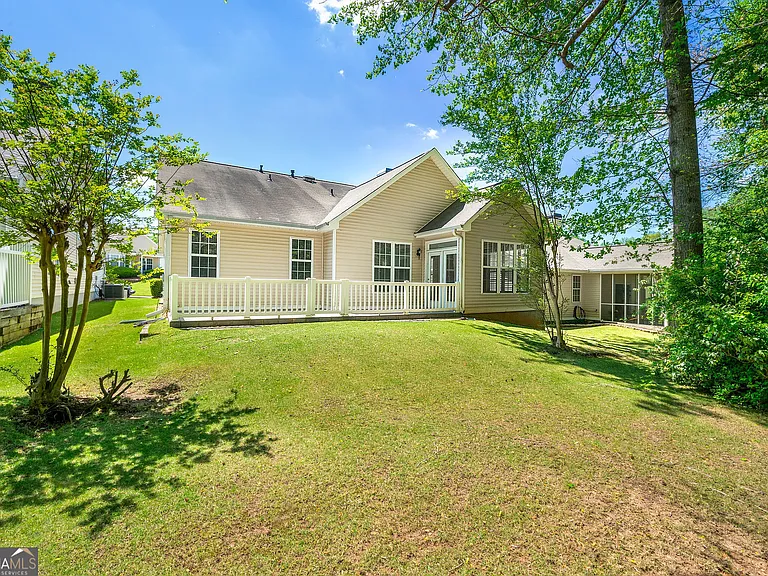 1221 Pinehurst Dr — Photo 27