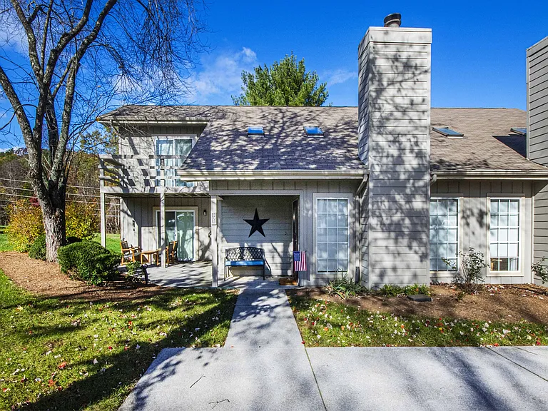 304 Chota View Pl #1 — Photo 1