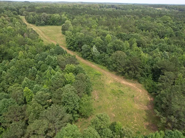 36 County Road 284, Thaxton, MS 38871