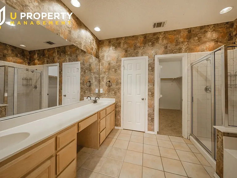 3325 Devonshire Dr — Photo 20