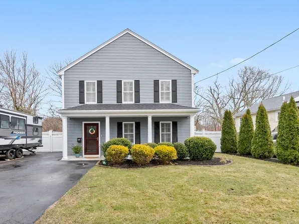 121 Hancock St, Whitman, MA 02382