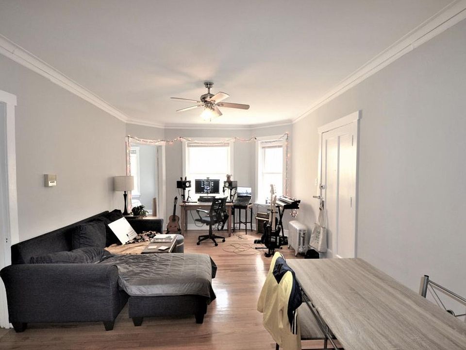1st image of 4406 N Rockwell St #2N