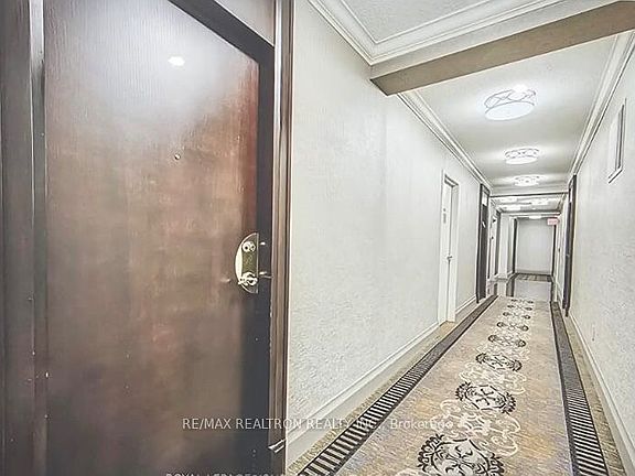 5th image of 100 Promenade Cir #210